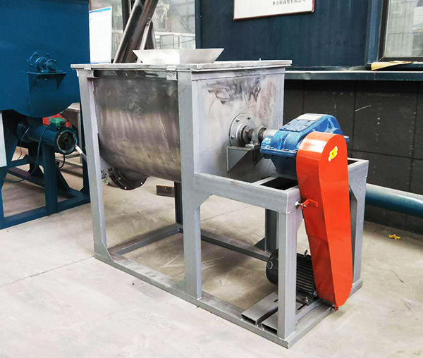 臥式螺帶混合機(jī)